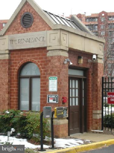 RENAISSANCE AT TYSONS - Residential Lease