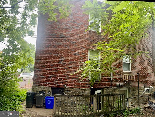 FOX CHASE - Residential Income