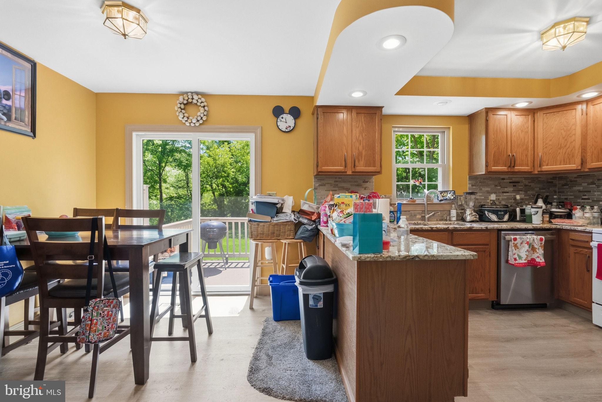 MAPLE GLEN - Residential
