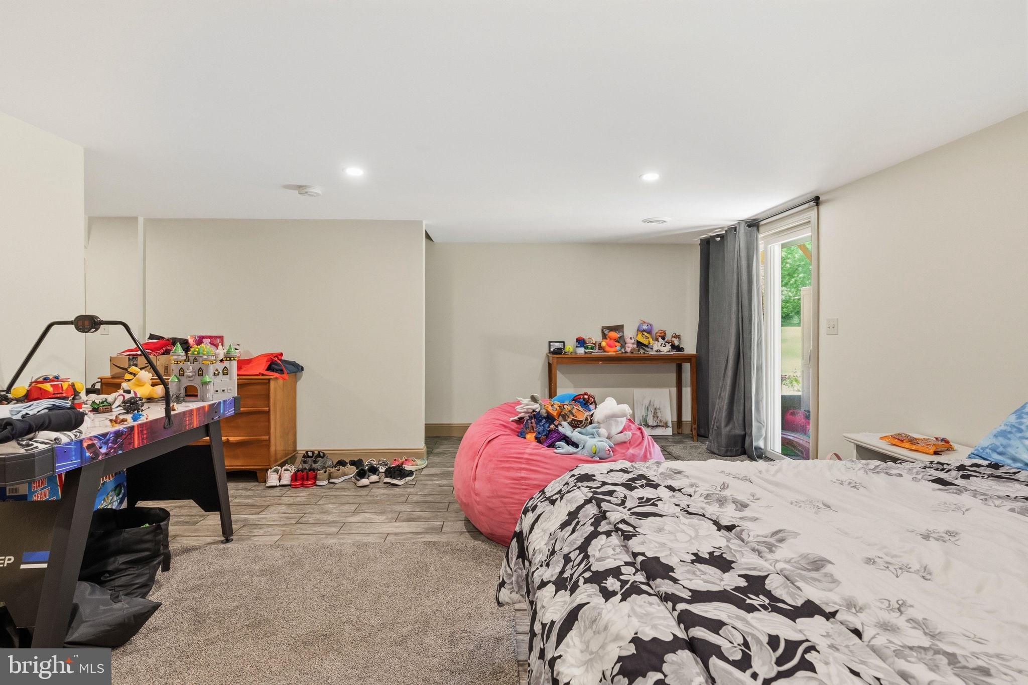 MAPLE GLEN - Residential