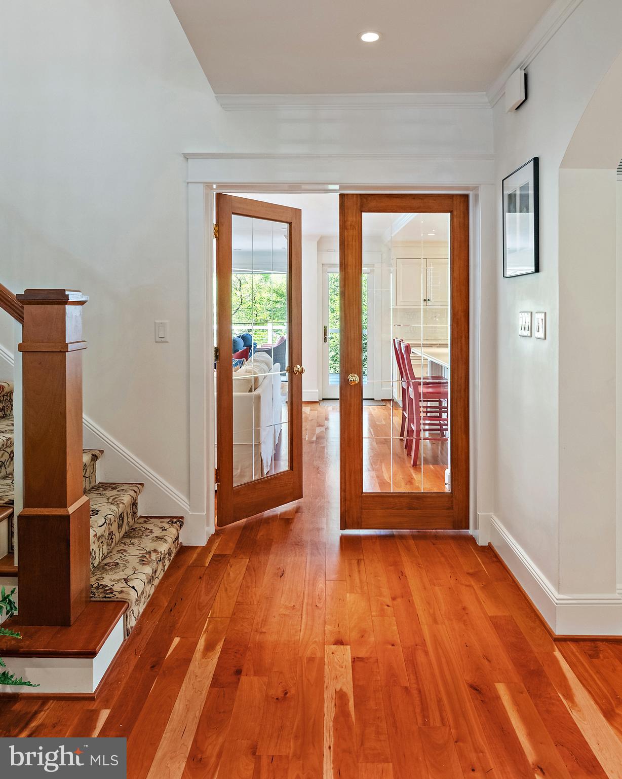 MURRAY HILL - Residential
