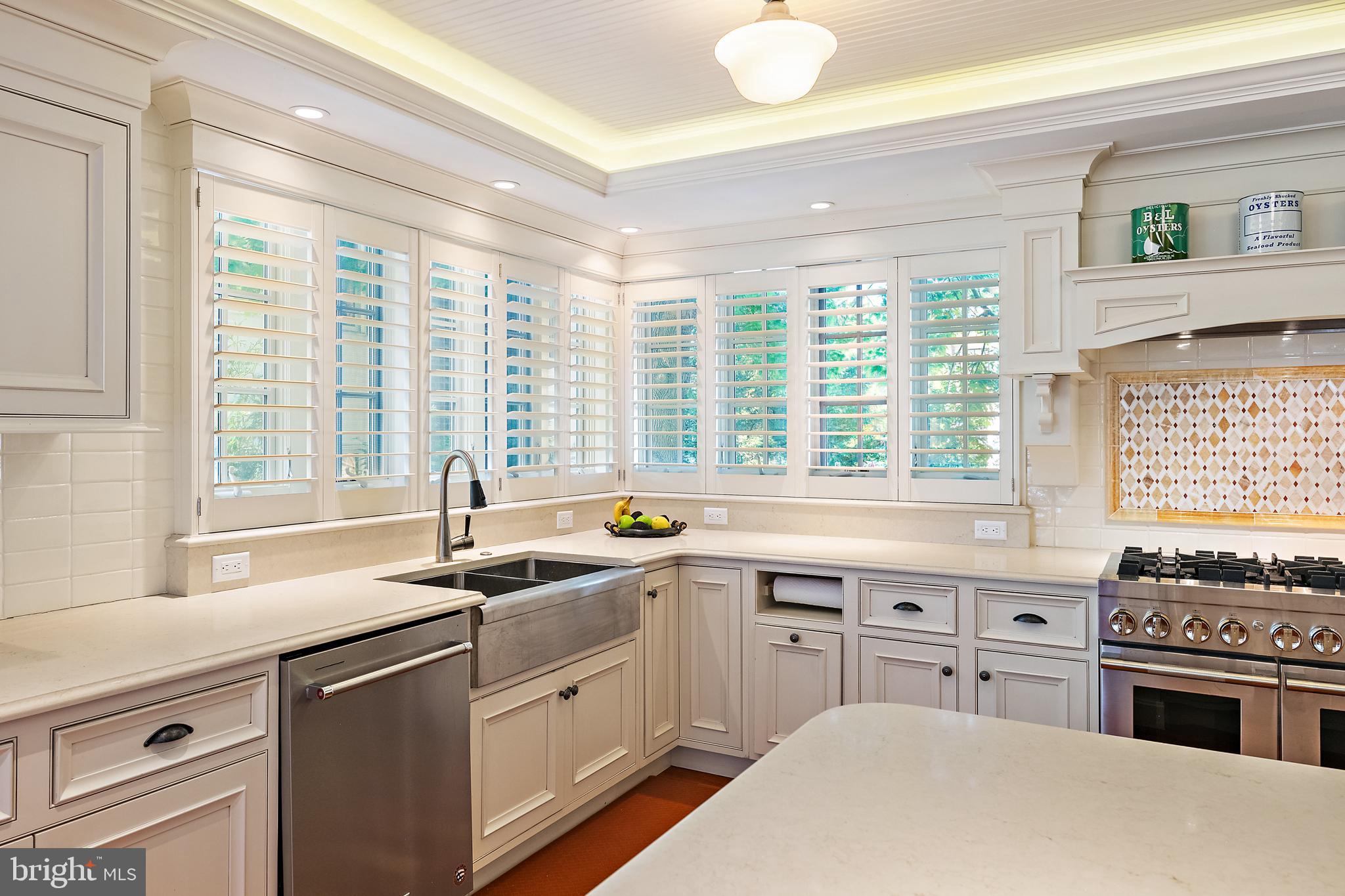 MURRAY HILL - Residential