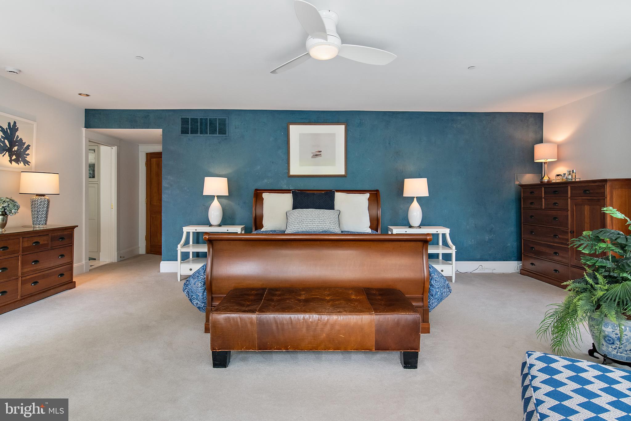 MURRAY HILL - Residential