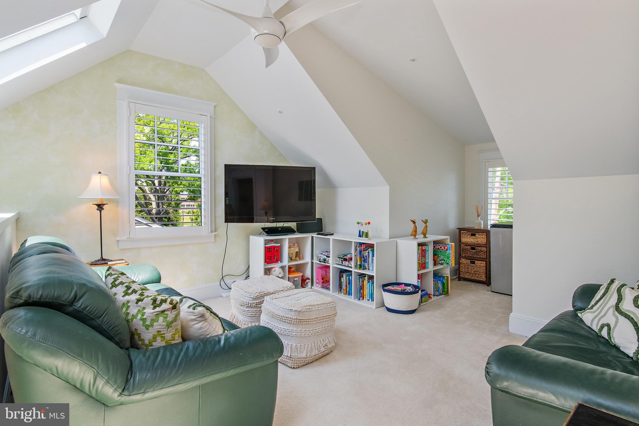 MURRAY HILL - Residential