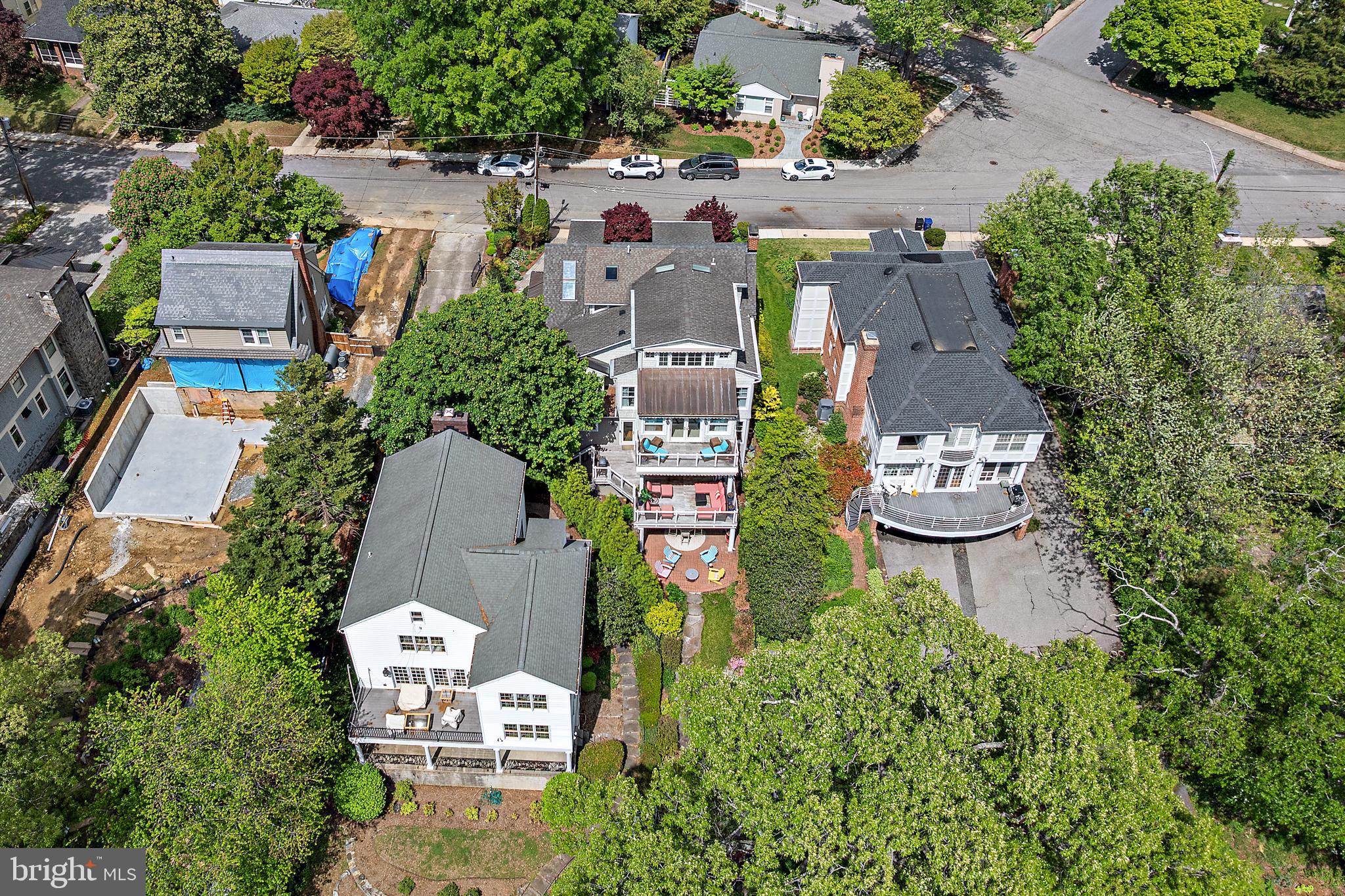 MURRAY HILL - Residential