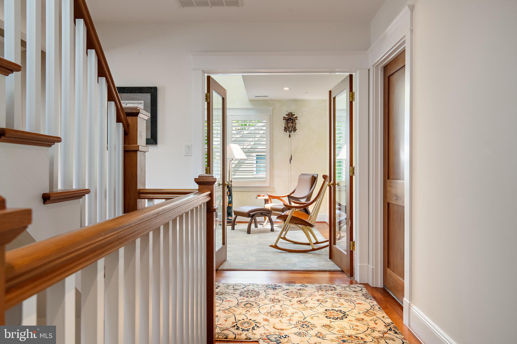 MURRAY HILL - Residential