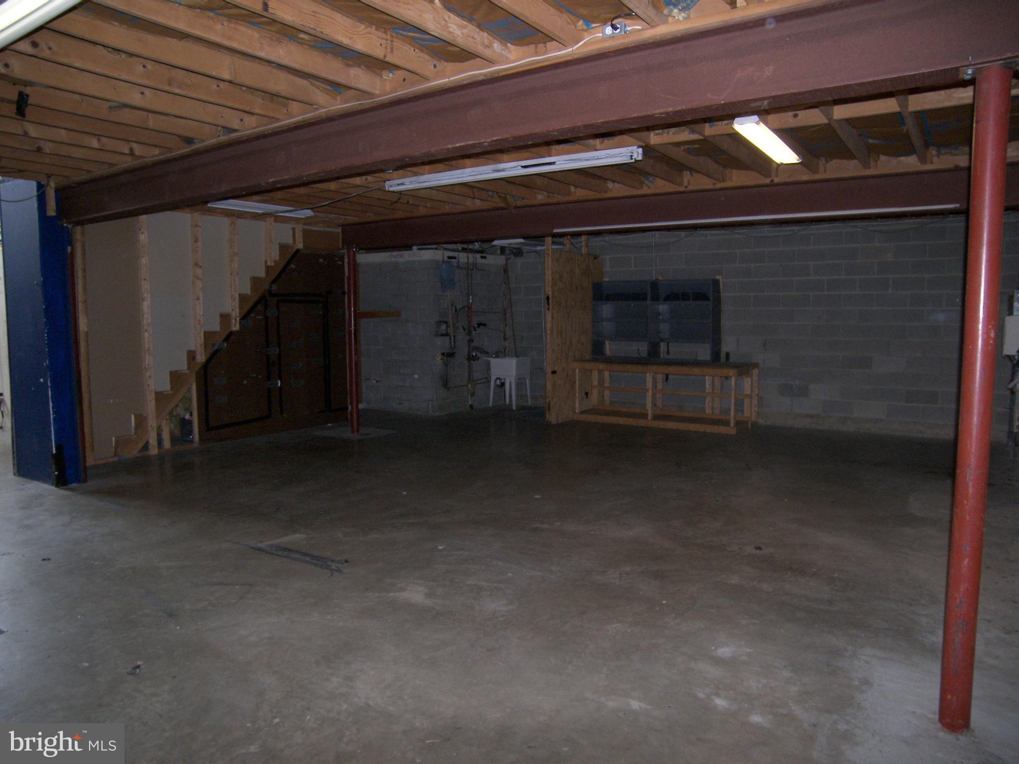 TYCO PARK - Commercial Sale