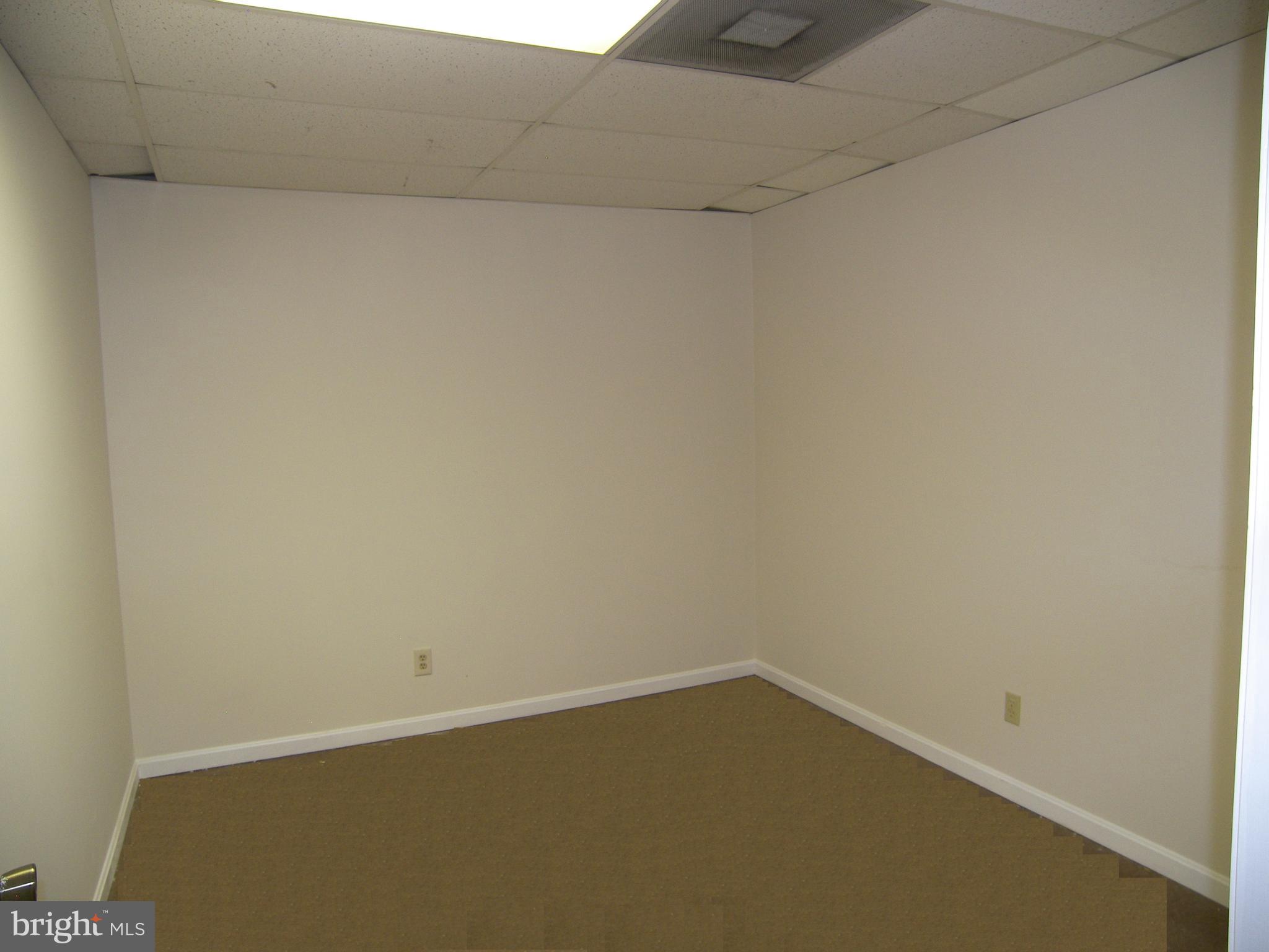 TYCO PARK - Commercial Sale