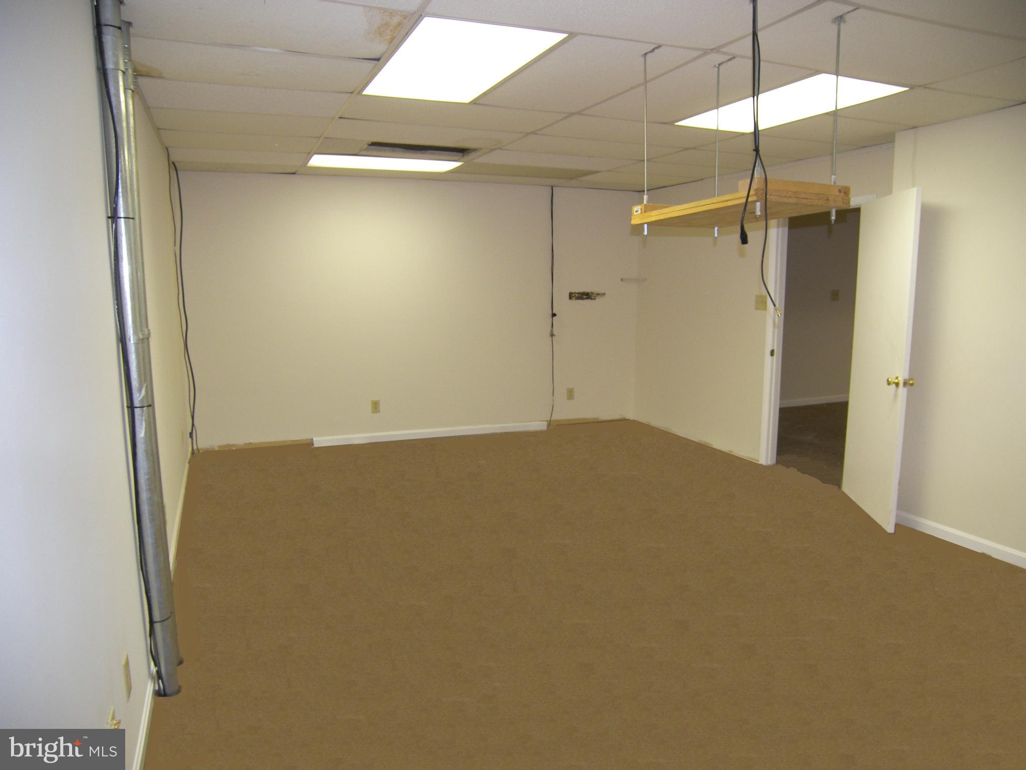 TYCO PARK - Commercial Sale