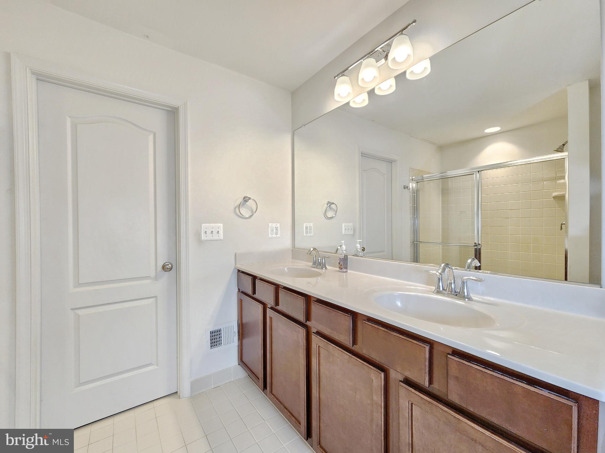 NEW POST ON THE RAPPAHANNOCK - Residential
