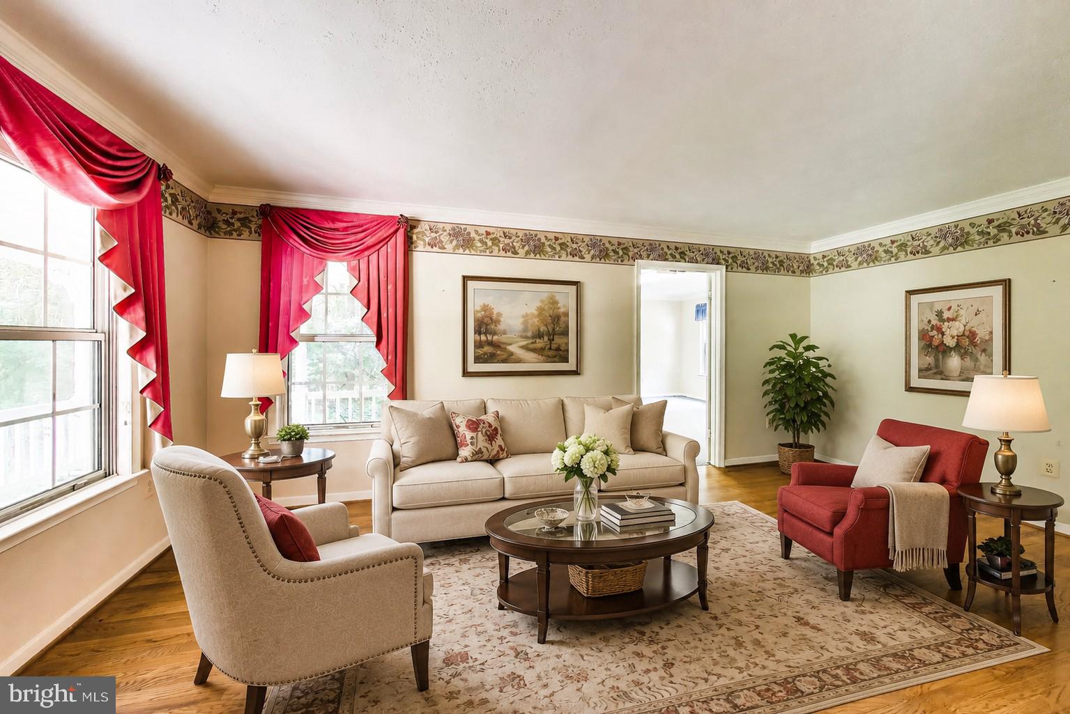 WOODMORE MEADOWS - Residential