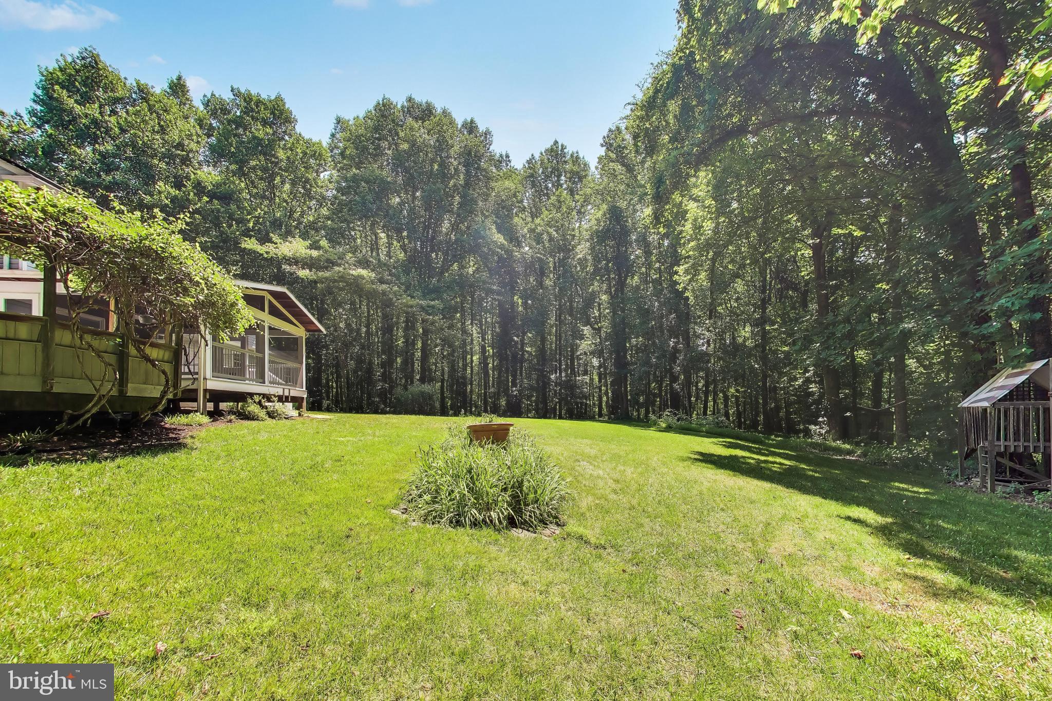 WOODMORE MEADOWS - Residential