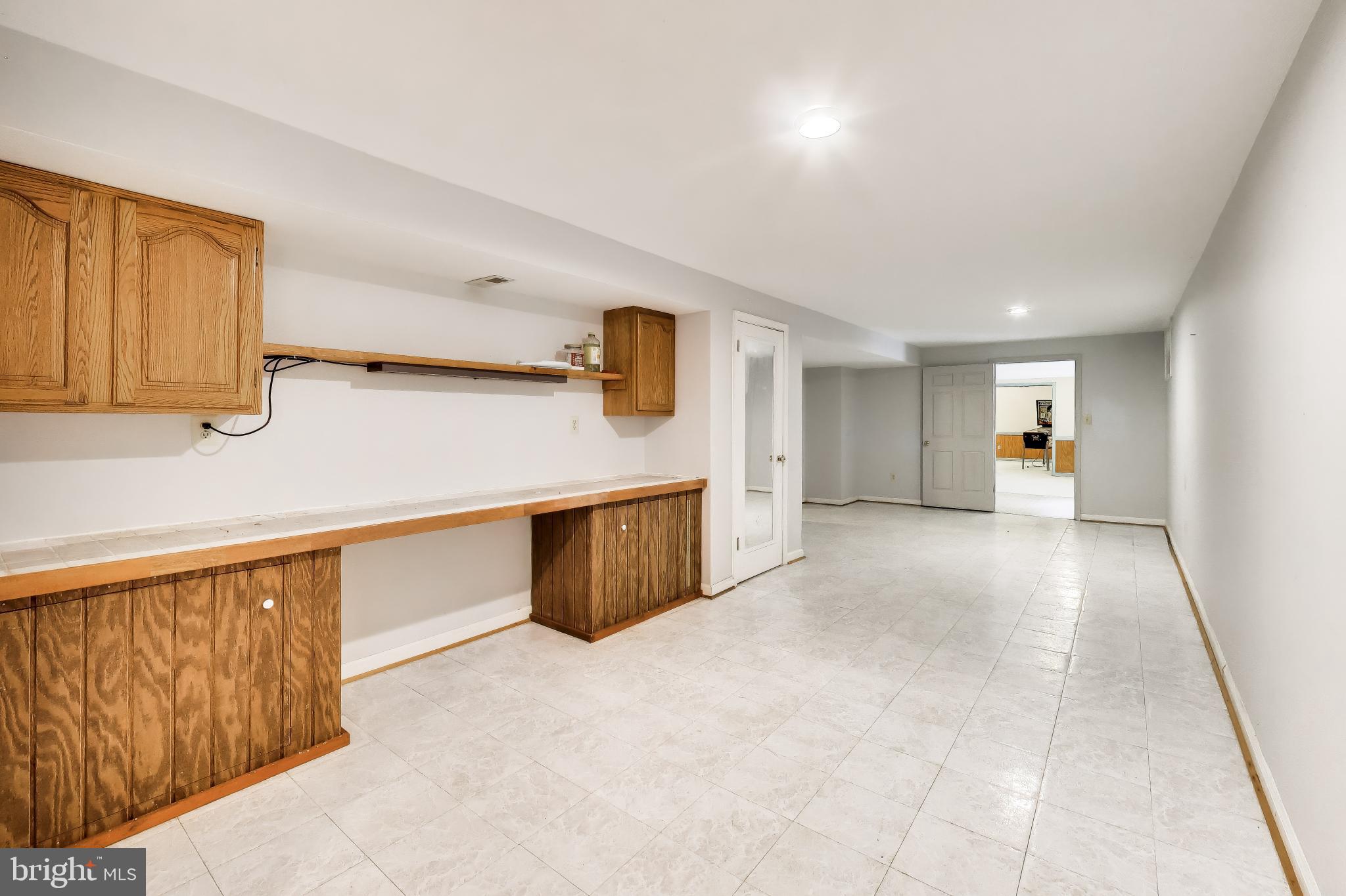 WOODMORE MEADOWS - Residential