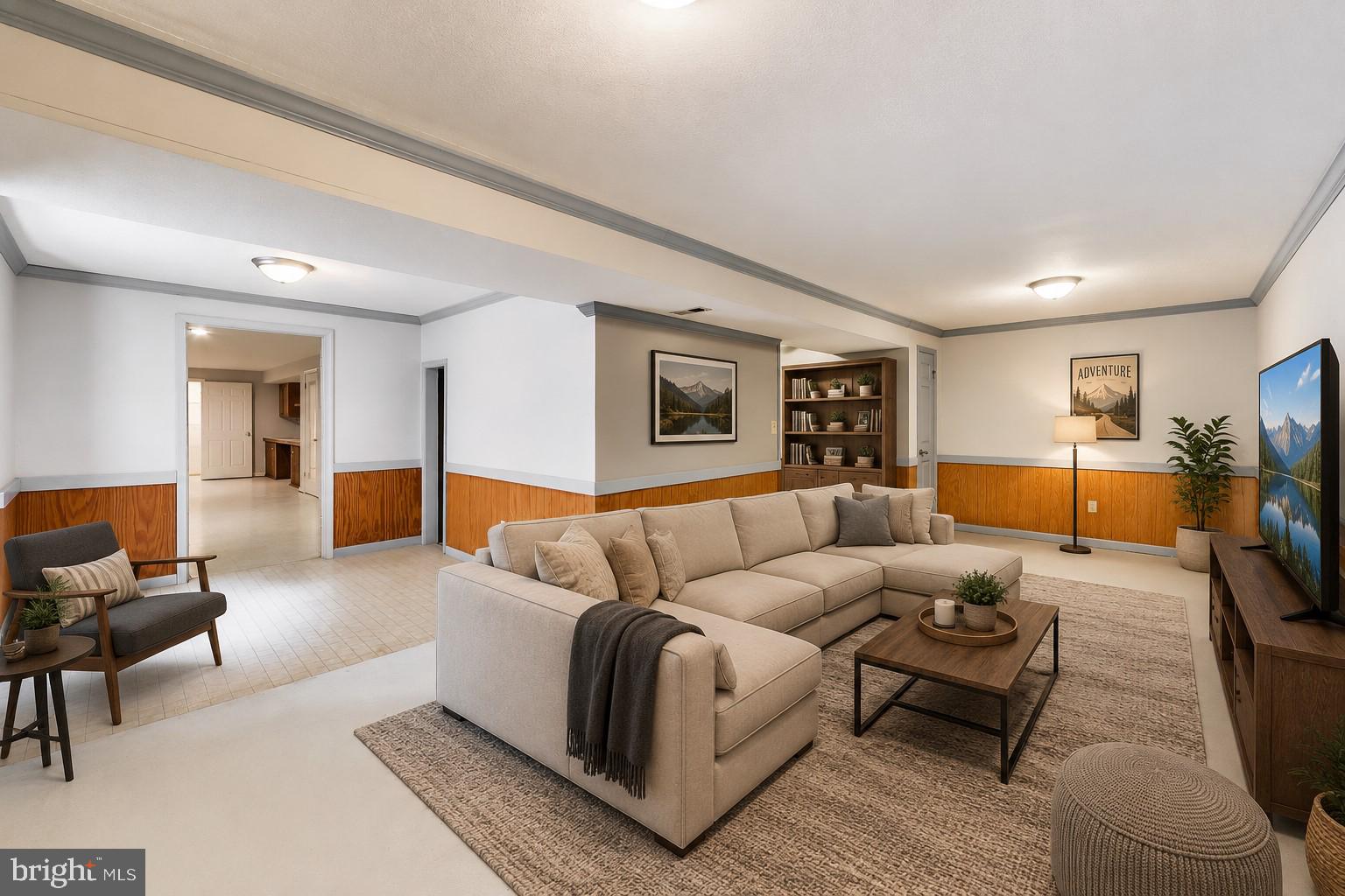 WOODMORE MEADOWS - Residential