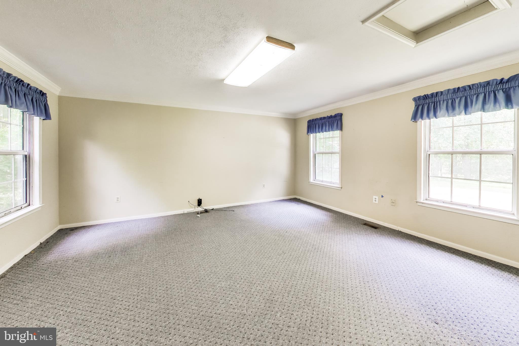 WOODMORE MEADOWS - Residential