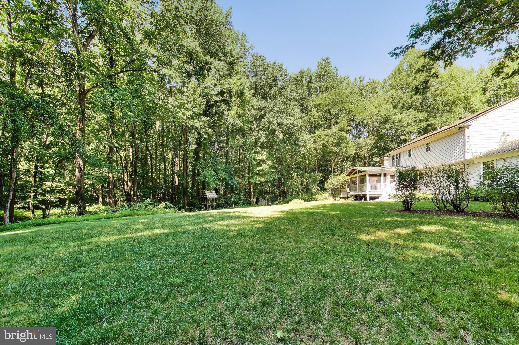 WOODMORE MEADOWS - Residential