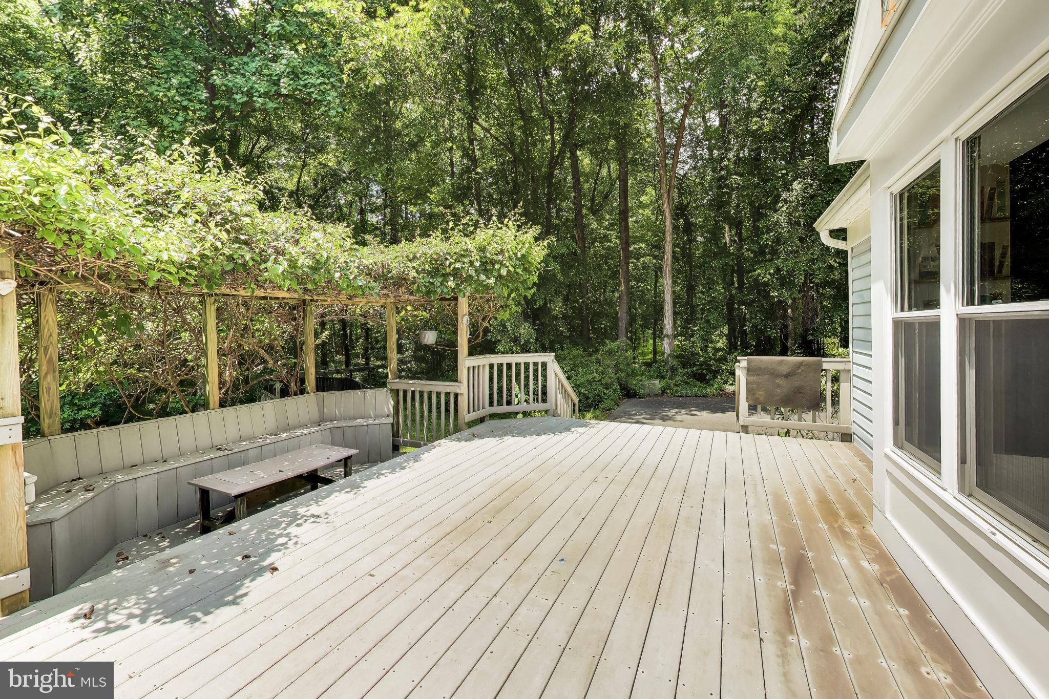 WOODMORE MEADOWS - Residential