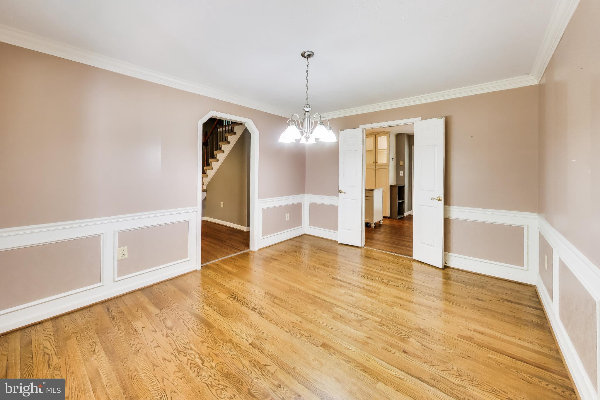 WOODMORE MEADOWS - Residential