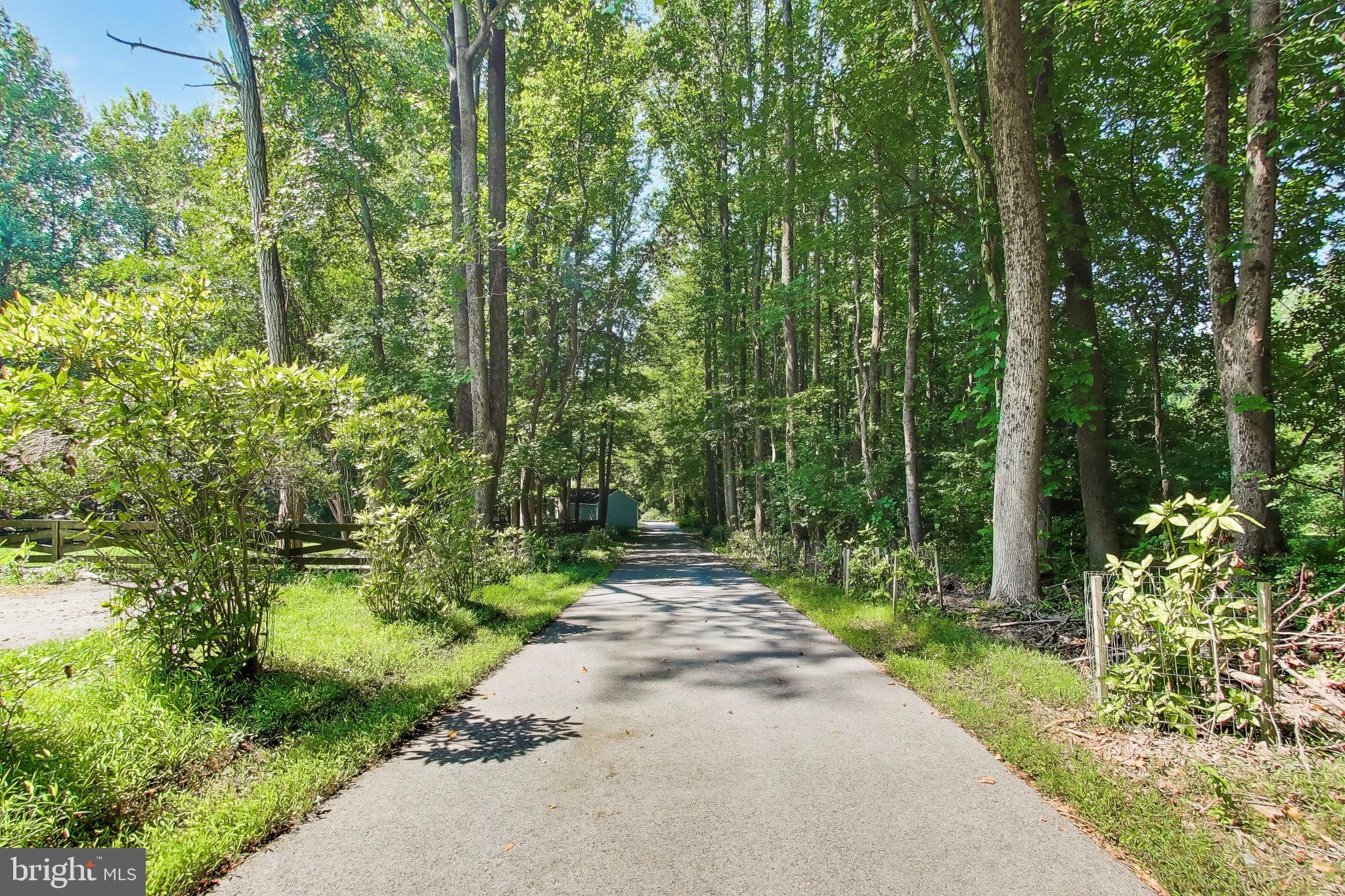 WOODMORE MEADOWS - Residential