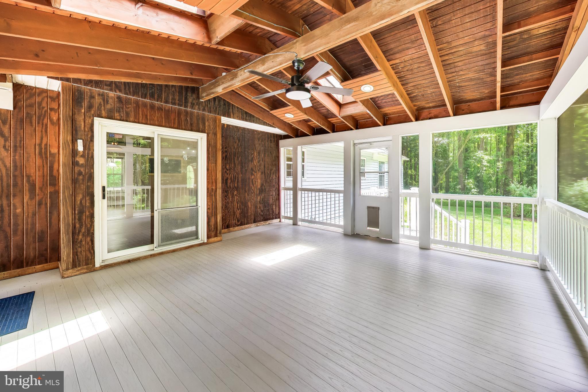 WOODMORE MEADOWS - Residential
