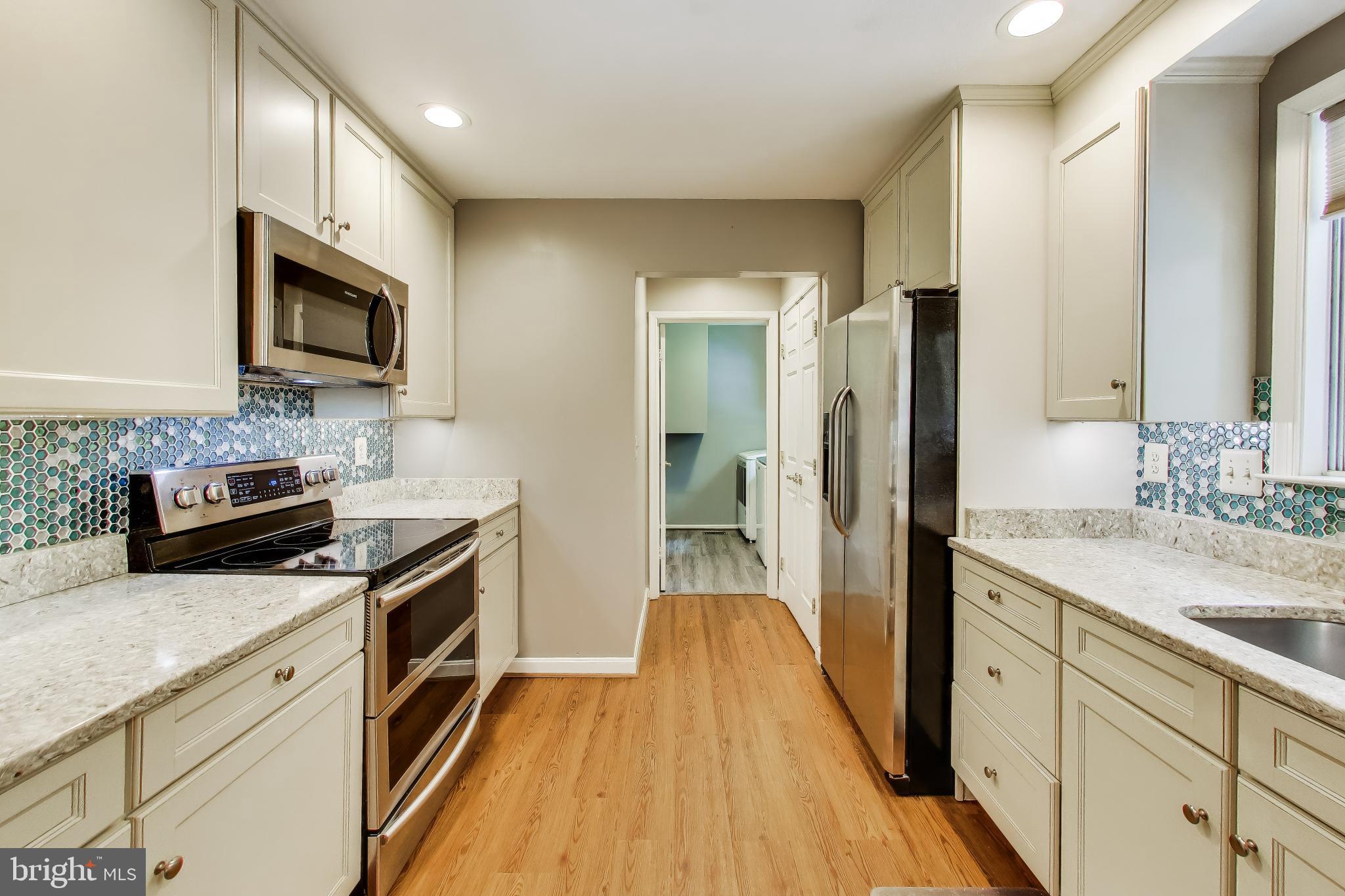WOODMORE MEADOWS - Residential
