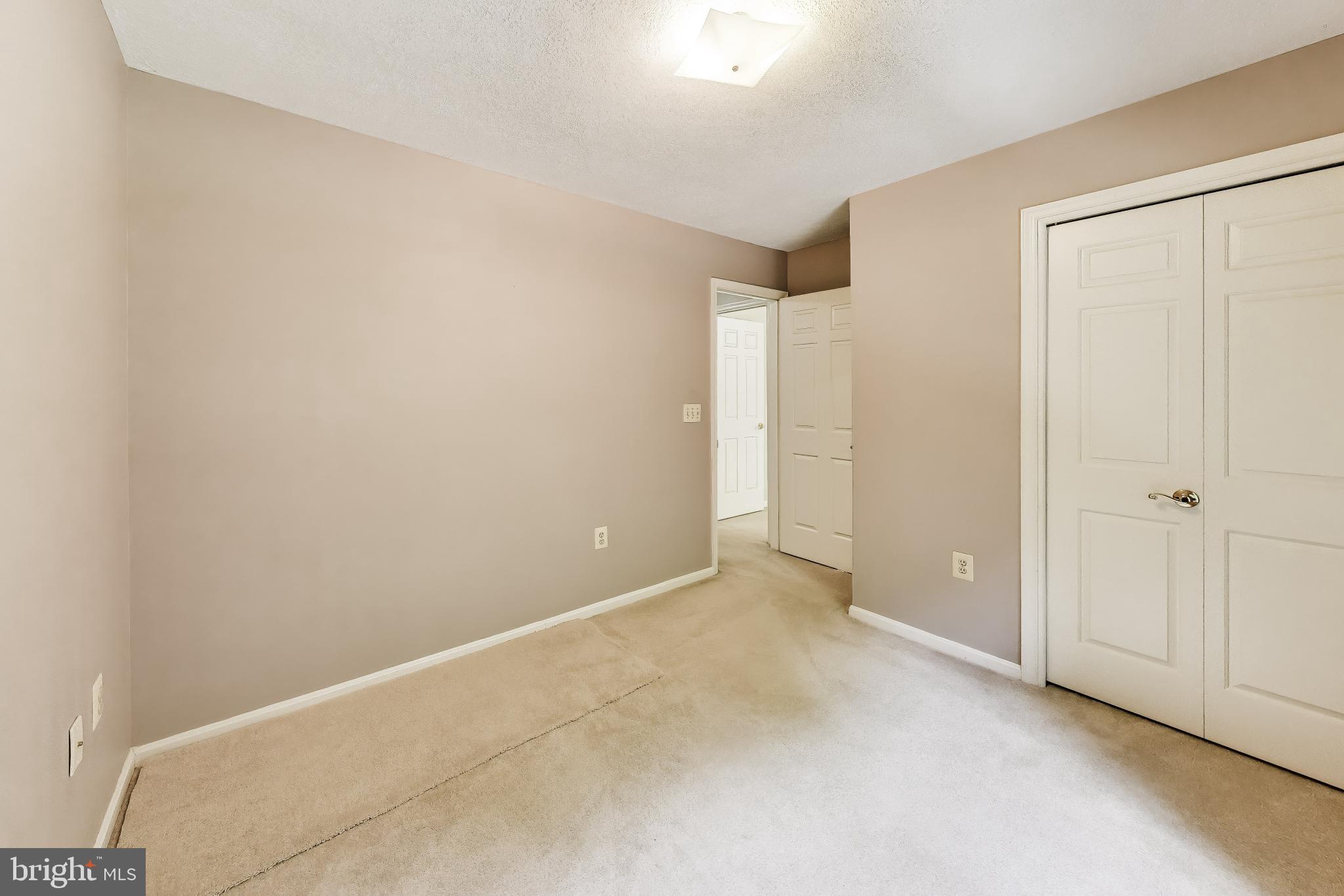 WOODMORE MEADOWS - Residential