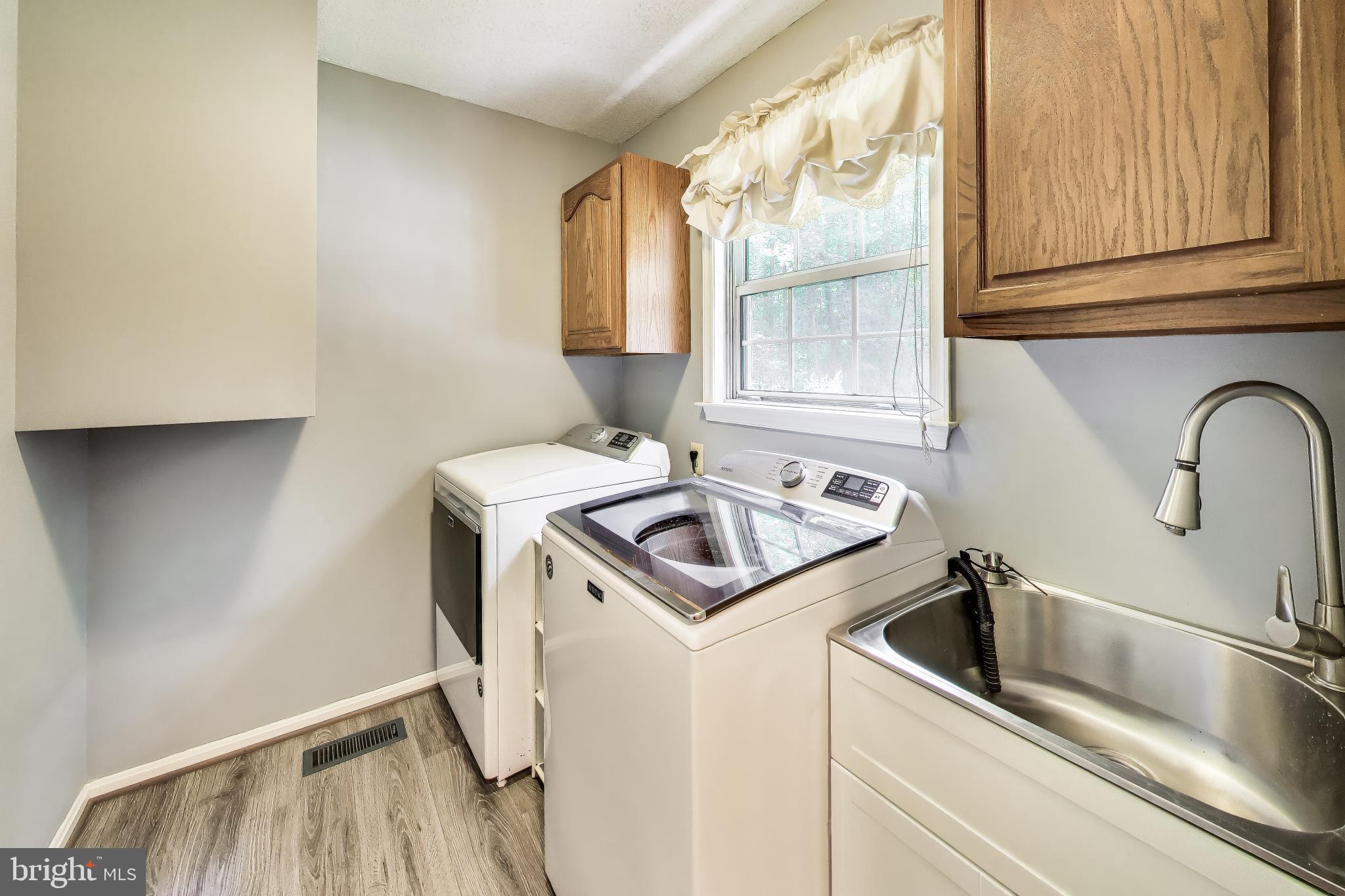 WOODMORE MEADOWS - Residential