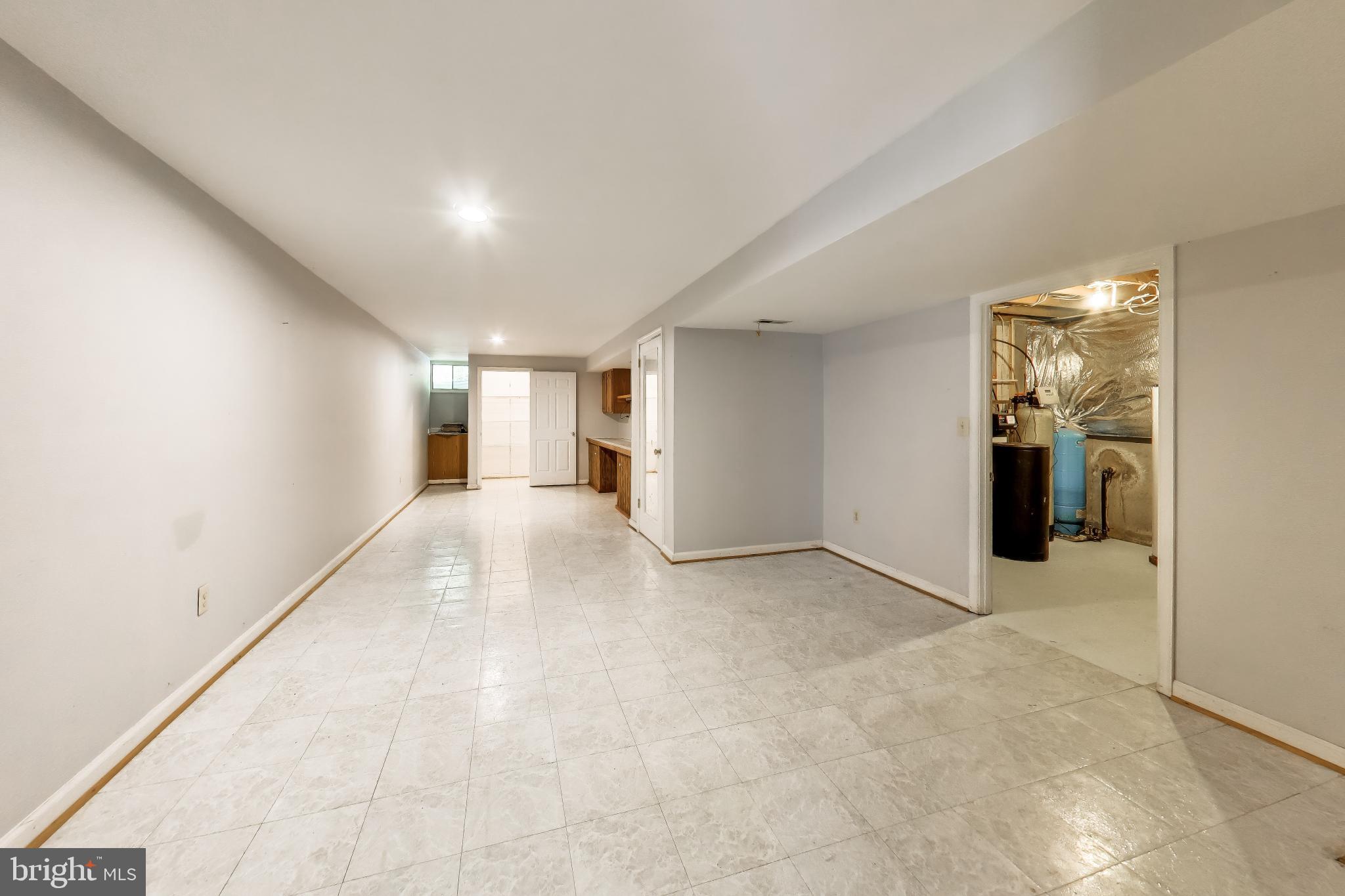 WOODMORE MEADOWS - Residential