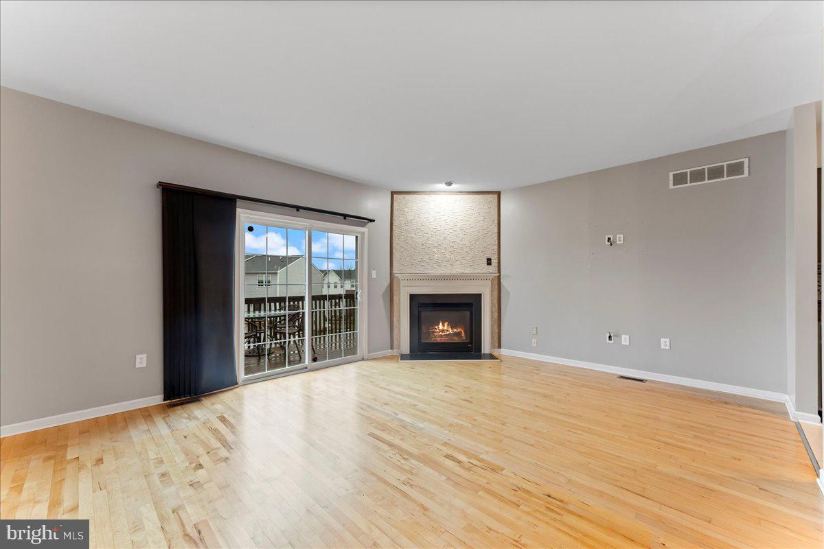 FRENCH CREEK TOWNH - Residential