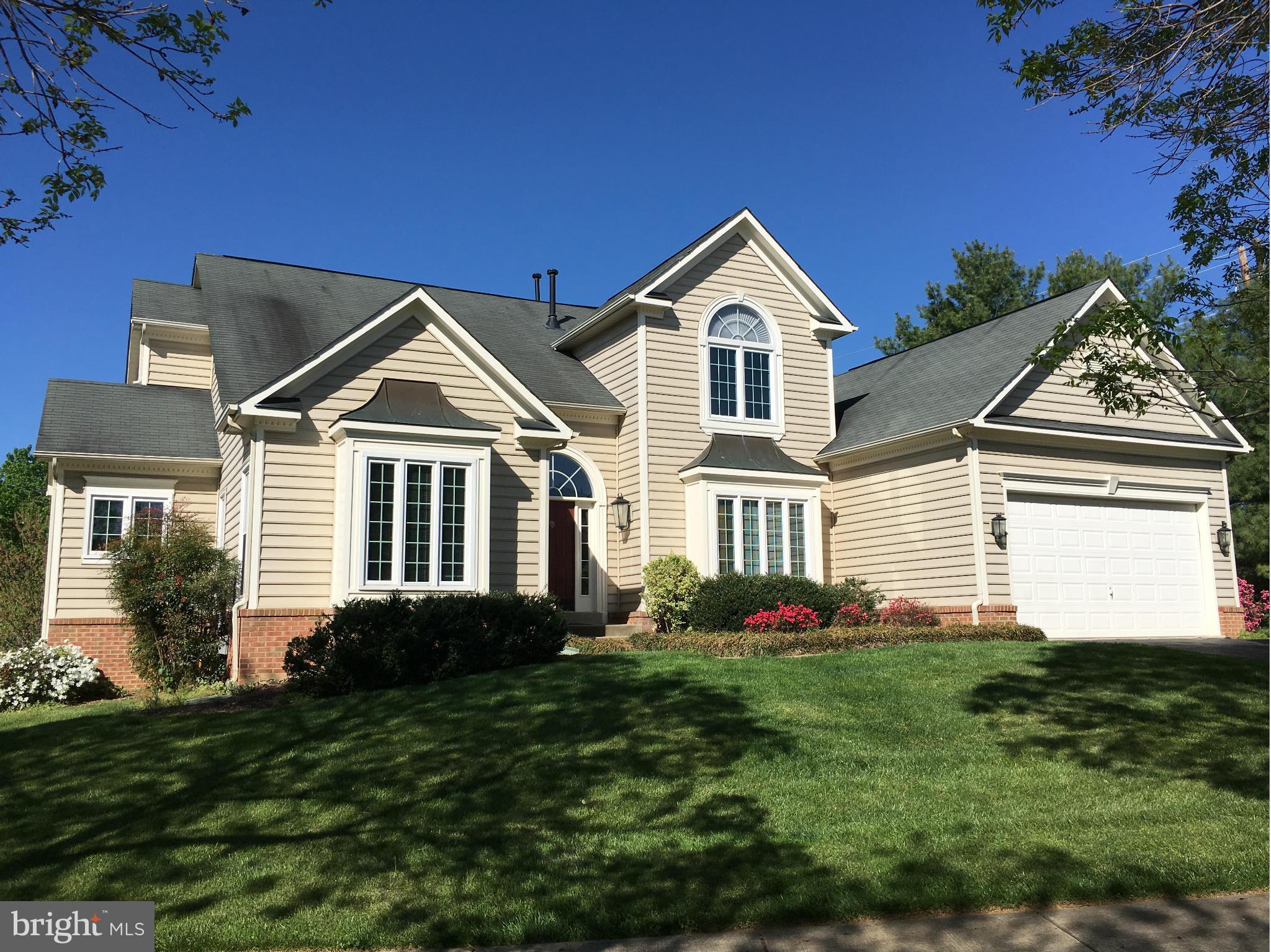 Custom home like no other in the area with high end updates. Gourmet kitchen with everything from built in microwave to the built in warming drawer!! Hardwood flooring on main and upper level. Master suite on the main level and master bedroom upstairs. Dramatic two story great room off of kitchen. Entertainment size dining room. Beautiful 3 level composite deck.