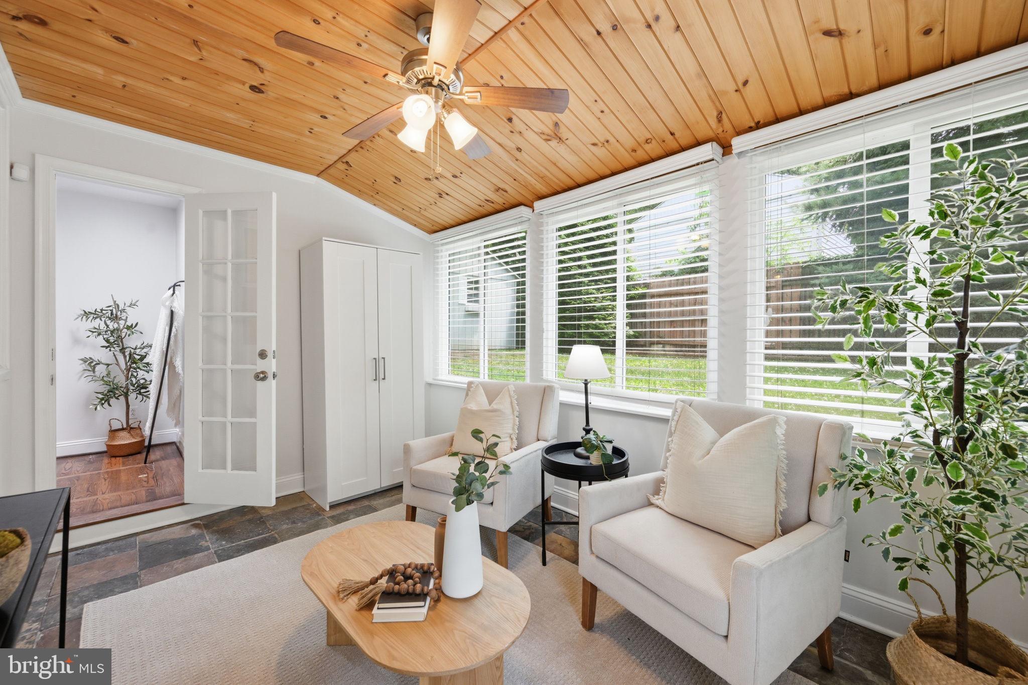 FOREST HILLS - Residential