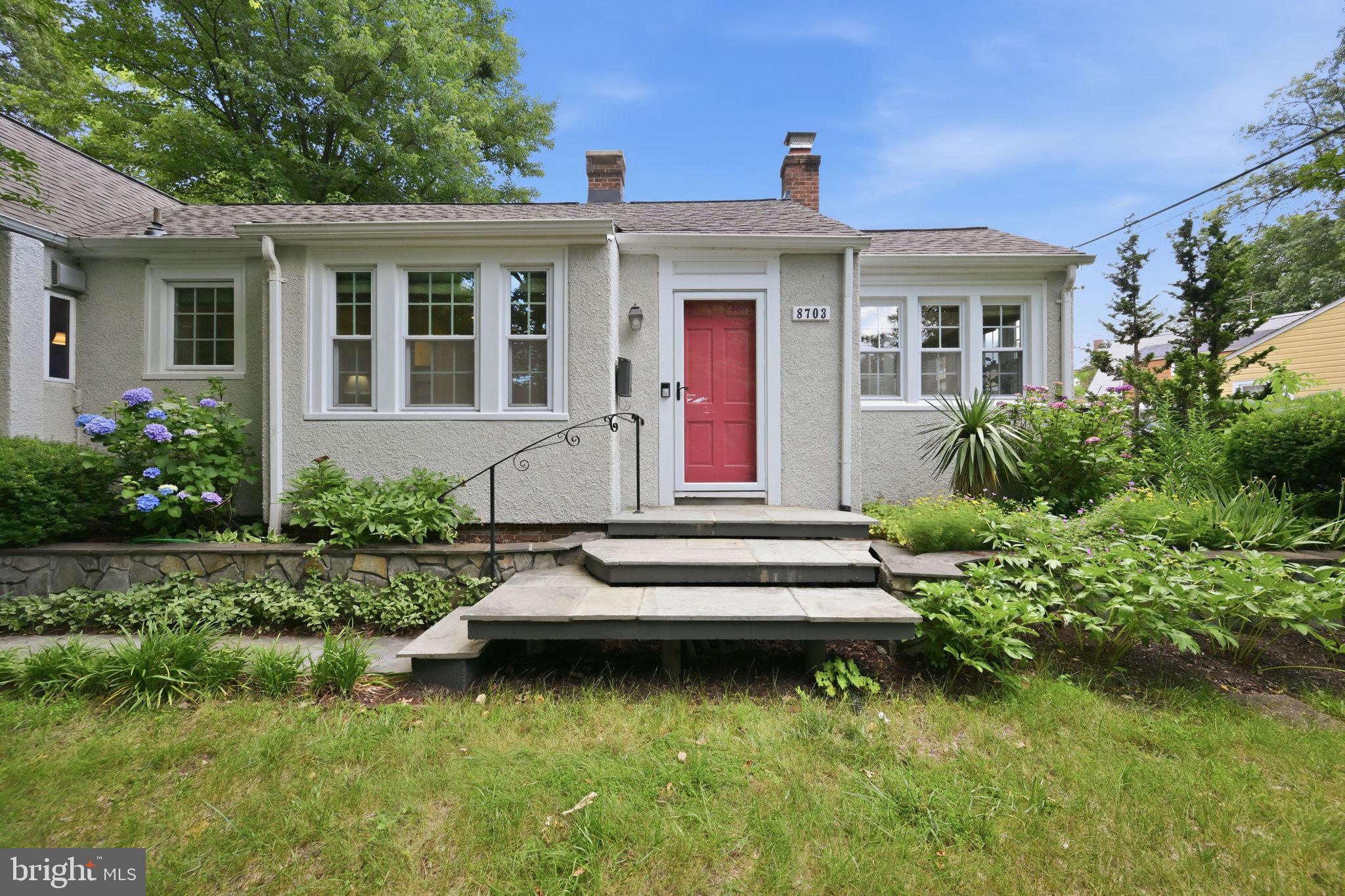 FOREST HILLS - Residential