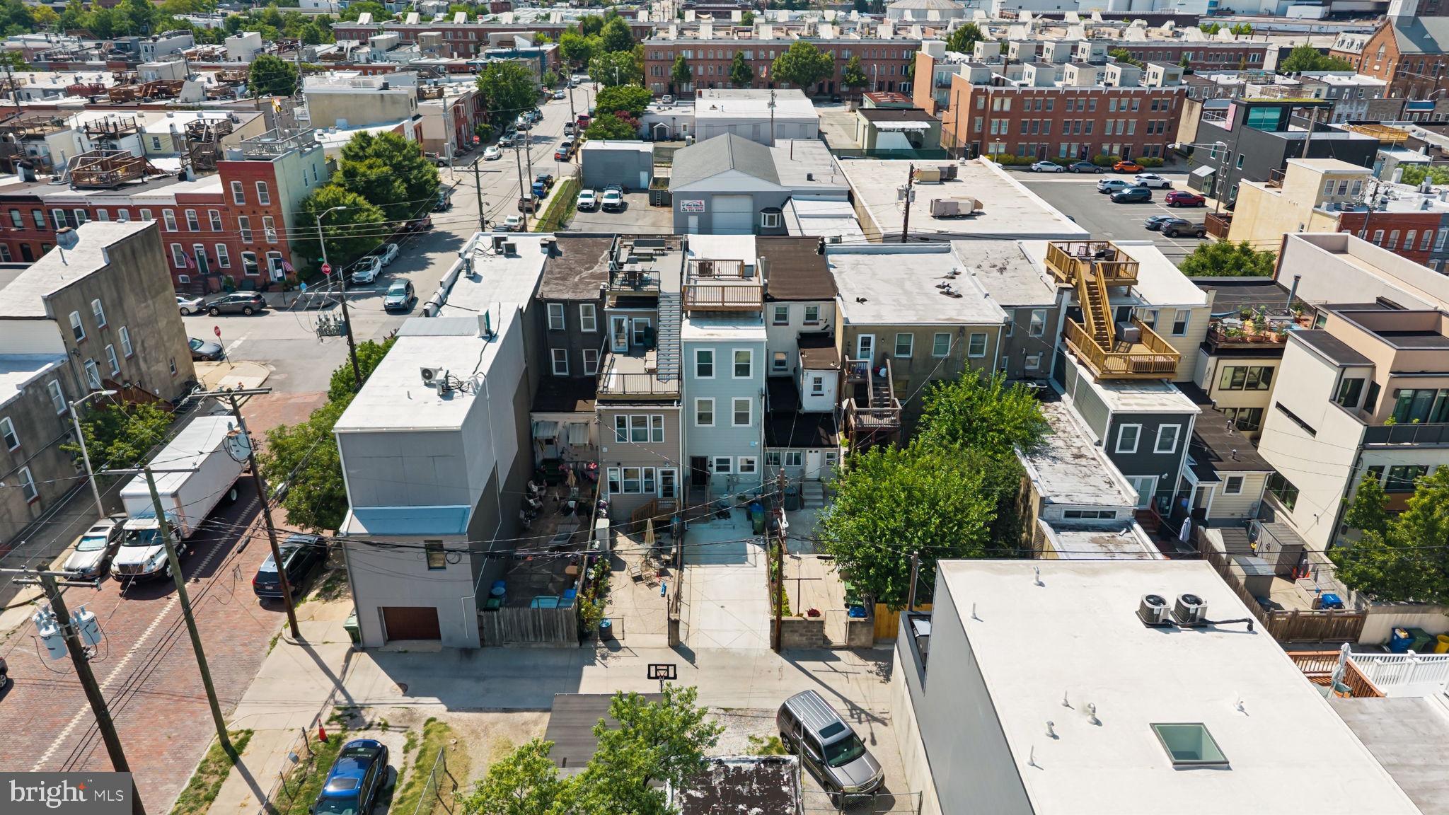 LOCUST POINT - Residential
