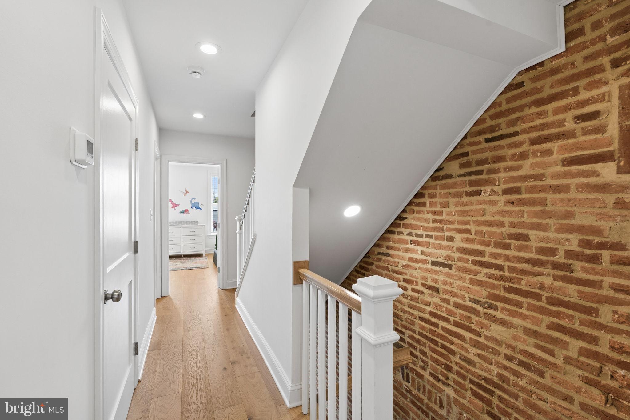 LOCUST POINT - Residential