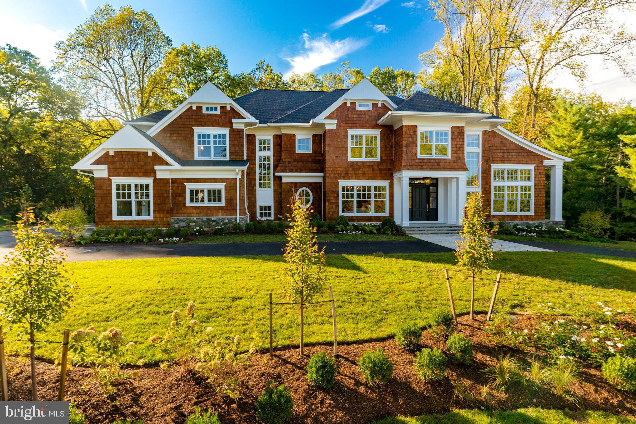 LANGLEY OAKS - Residential