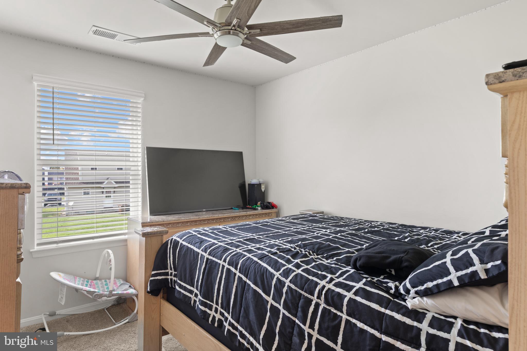 CEDAR COMMONS - Residential