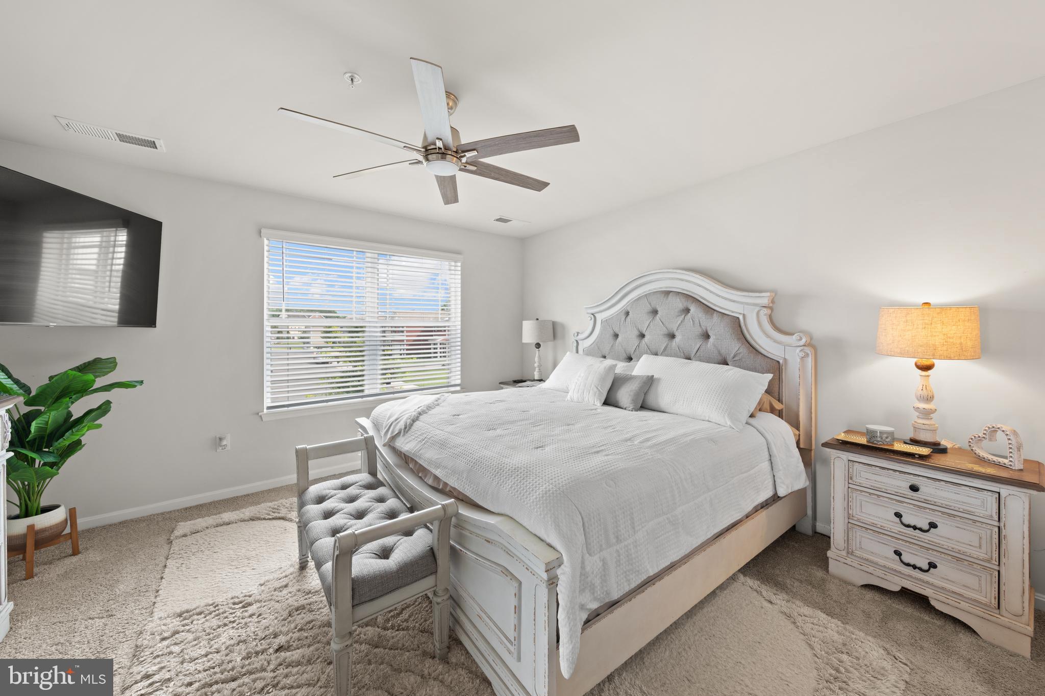 CEDAR COMMONS - Residential