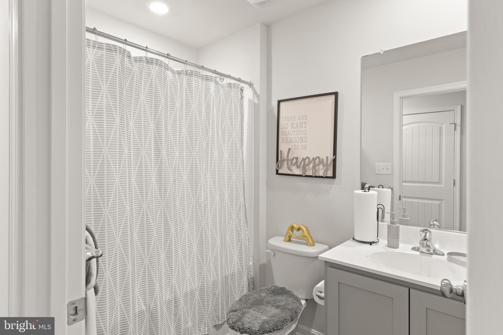 CEDAR COMMONS - Residential