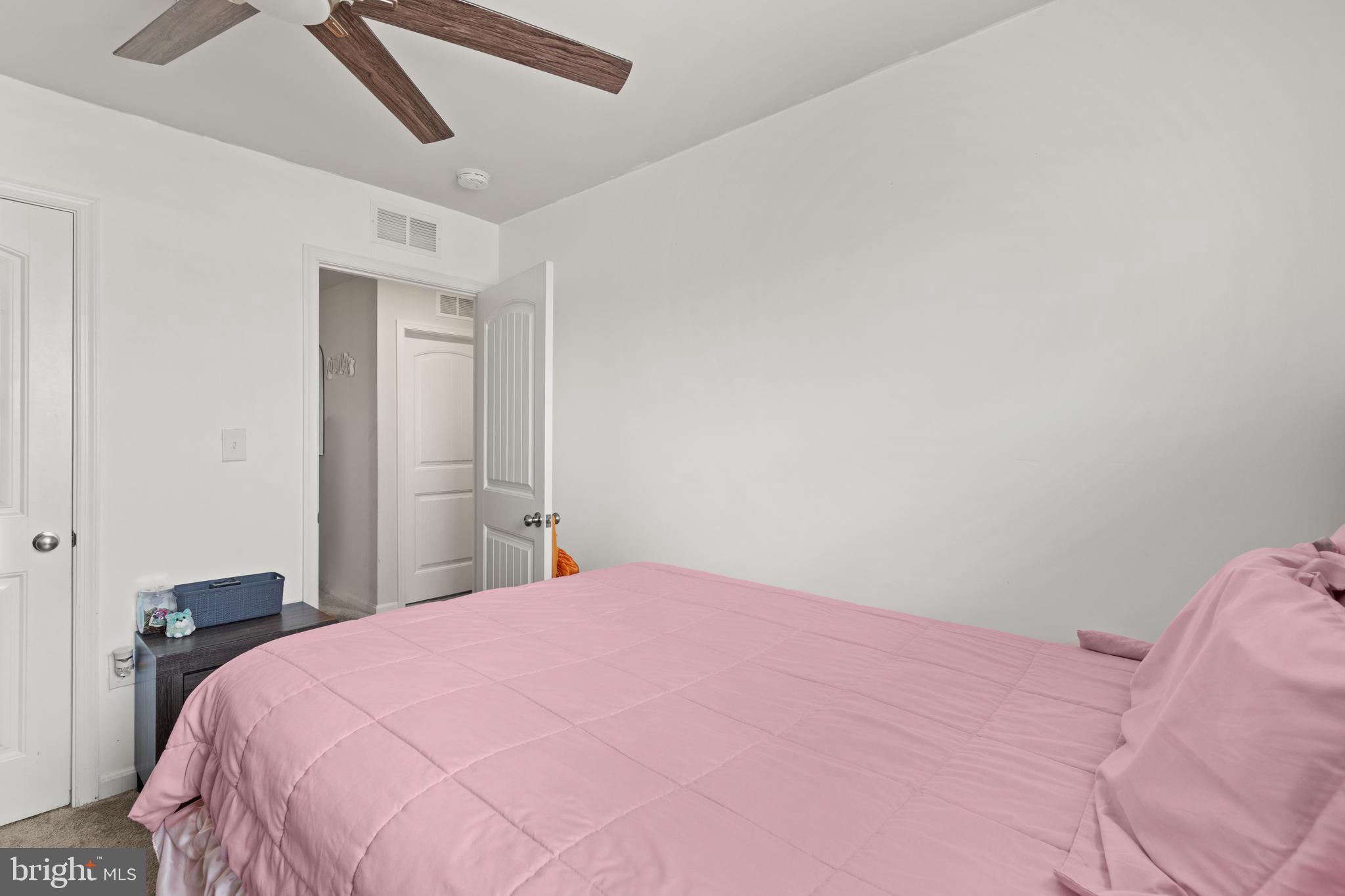 CEDAR COMMONS - Residential