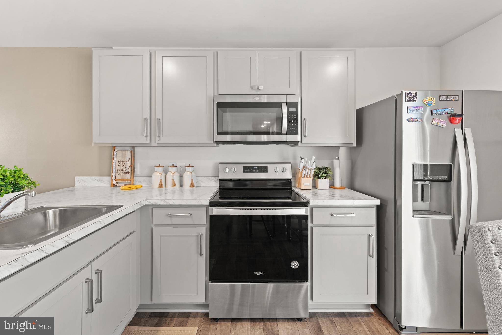 CEDAR COMMONS - Residential