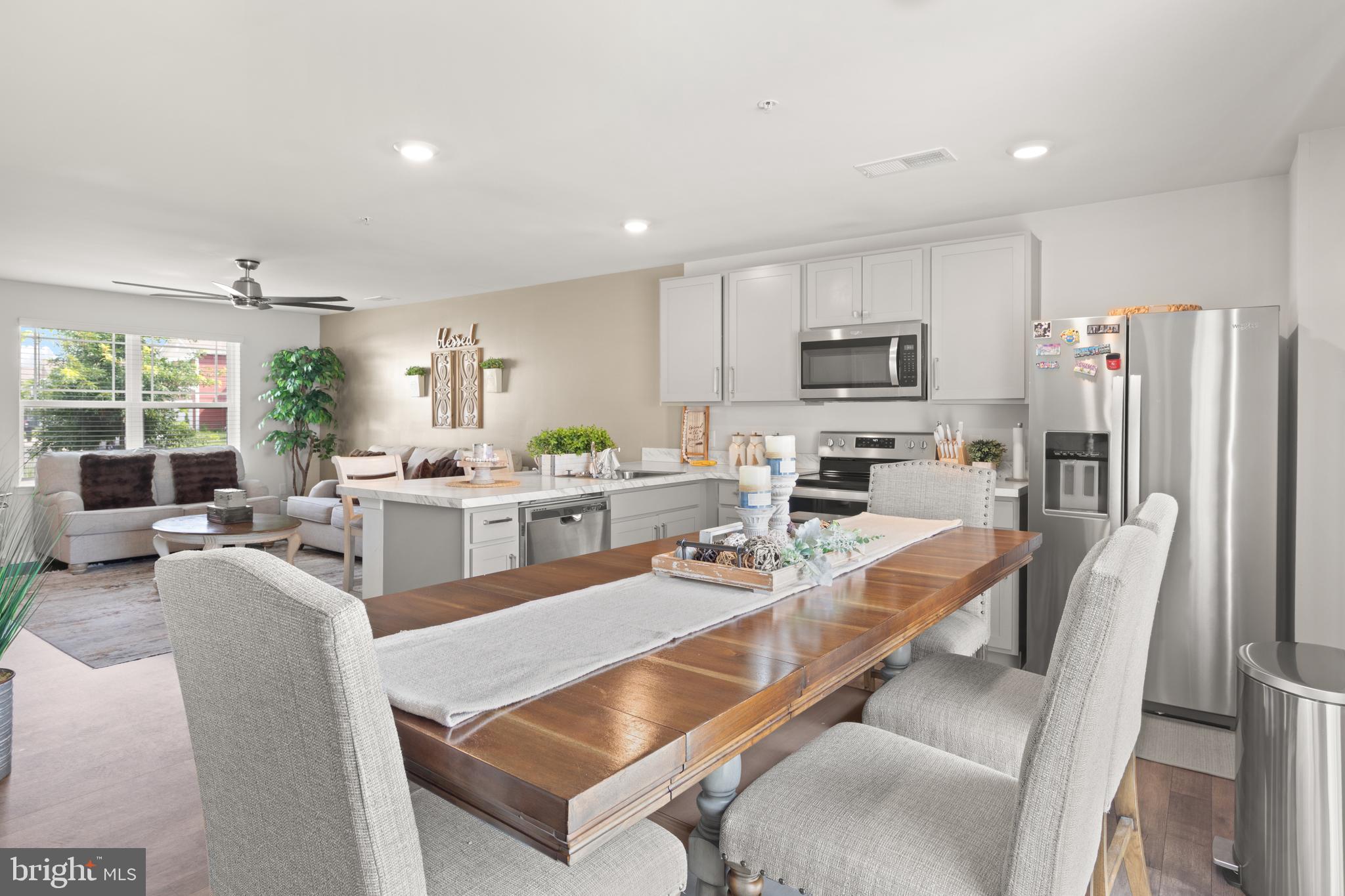 CEDAR COMMONS - Residential