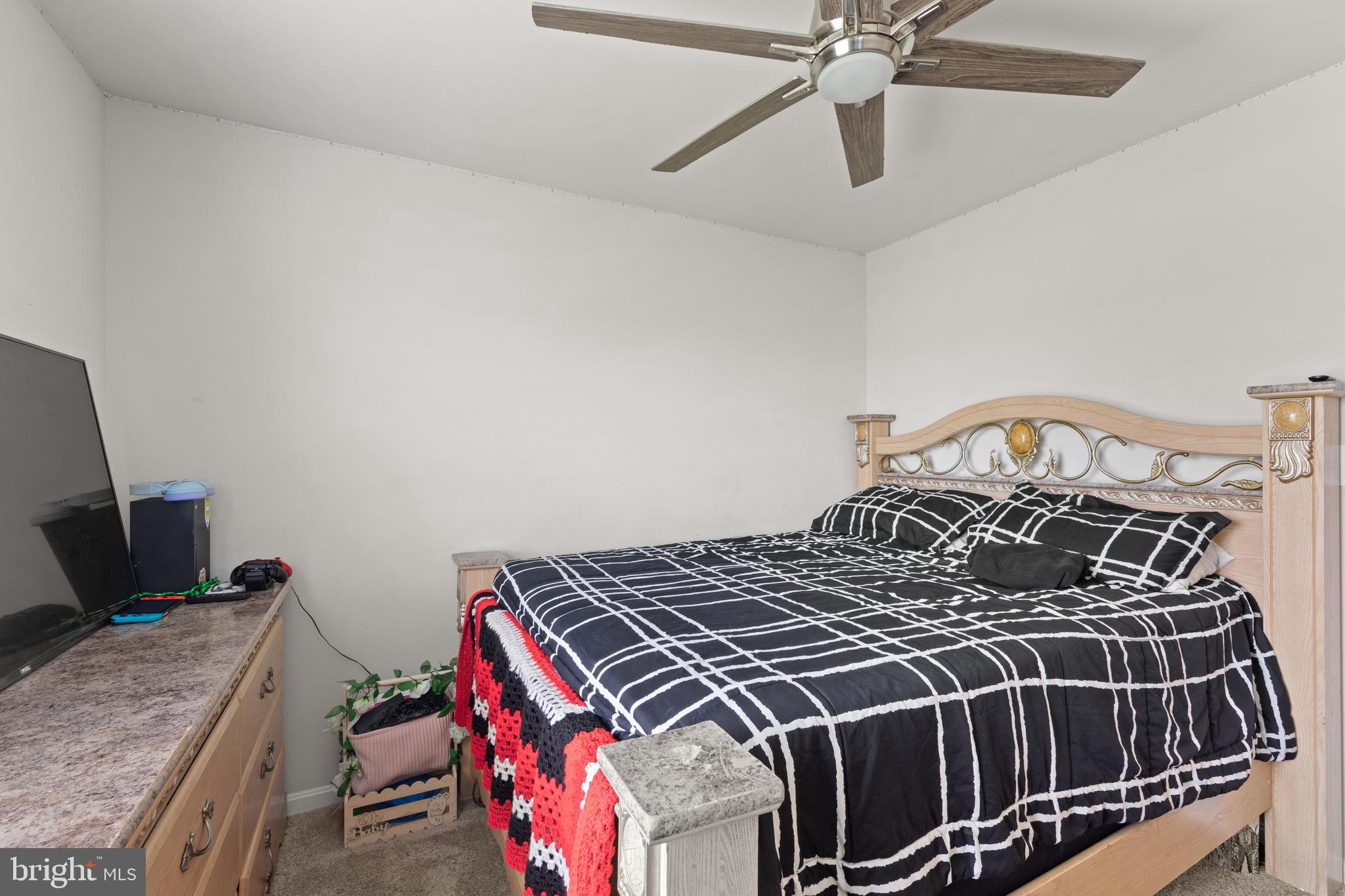 CEDAR COMMONS - Residential