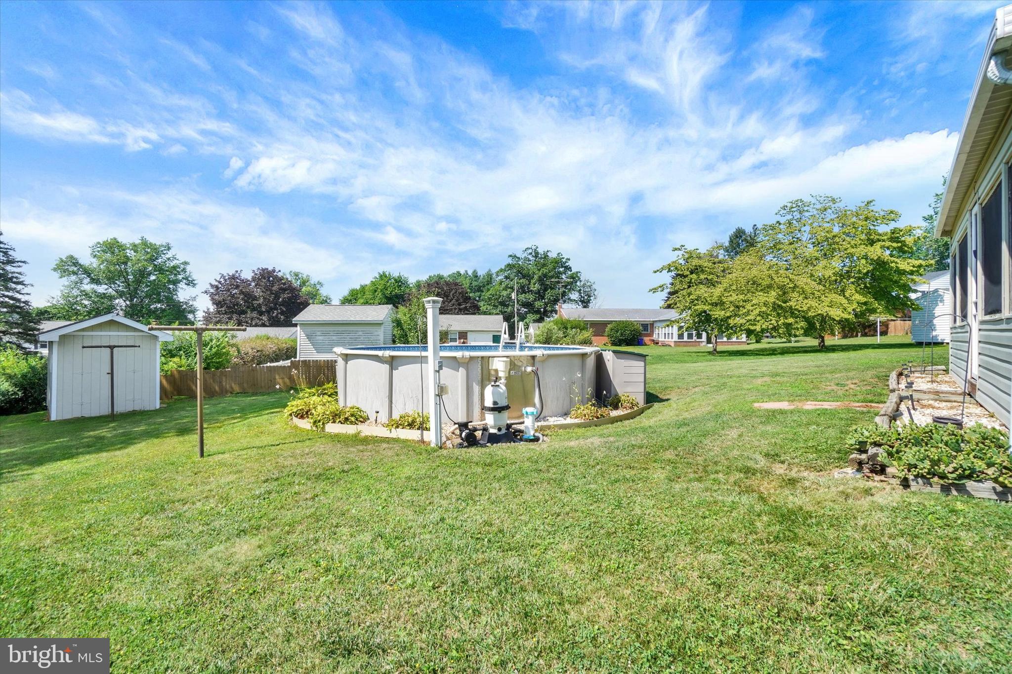 SUNSET TERRACE - Residential