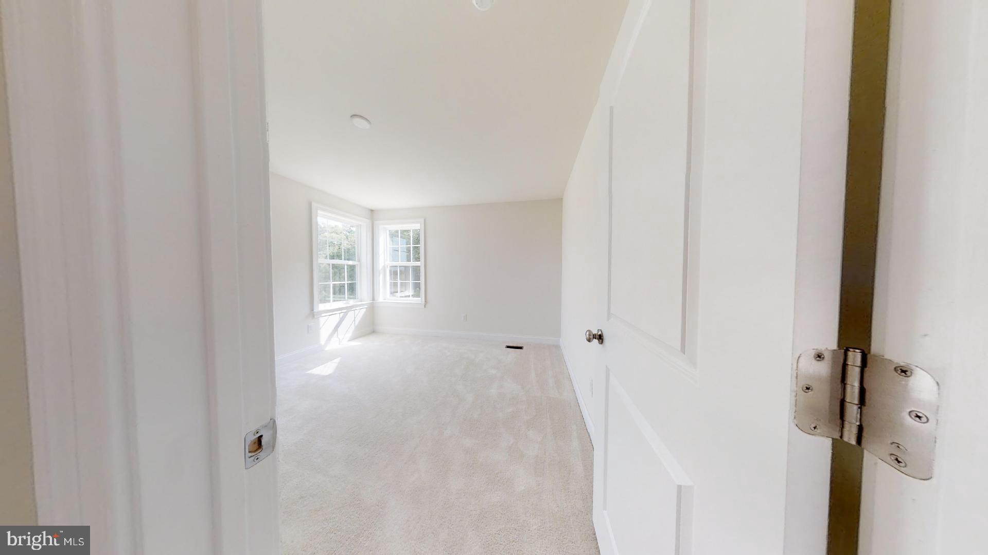 HIDDEN BROOK - Residential