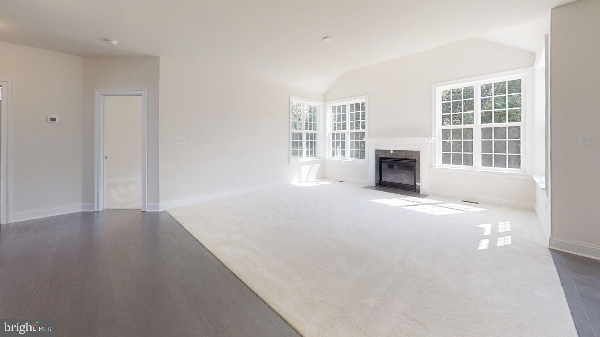 HIDDEN BROOK - Residential