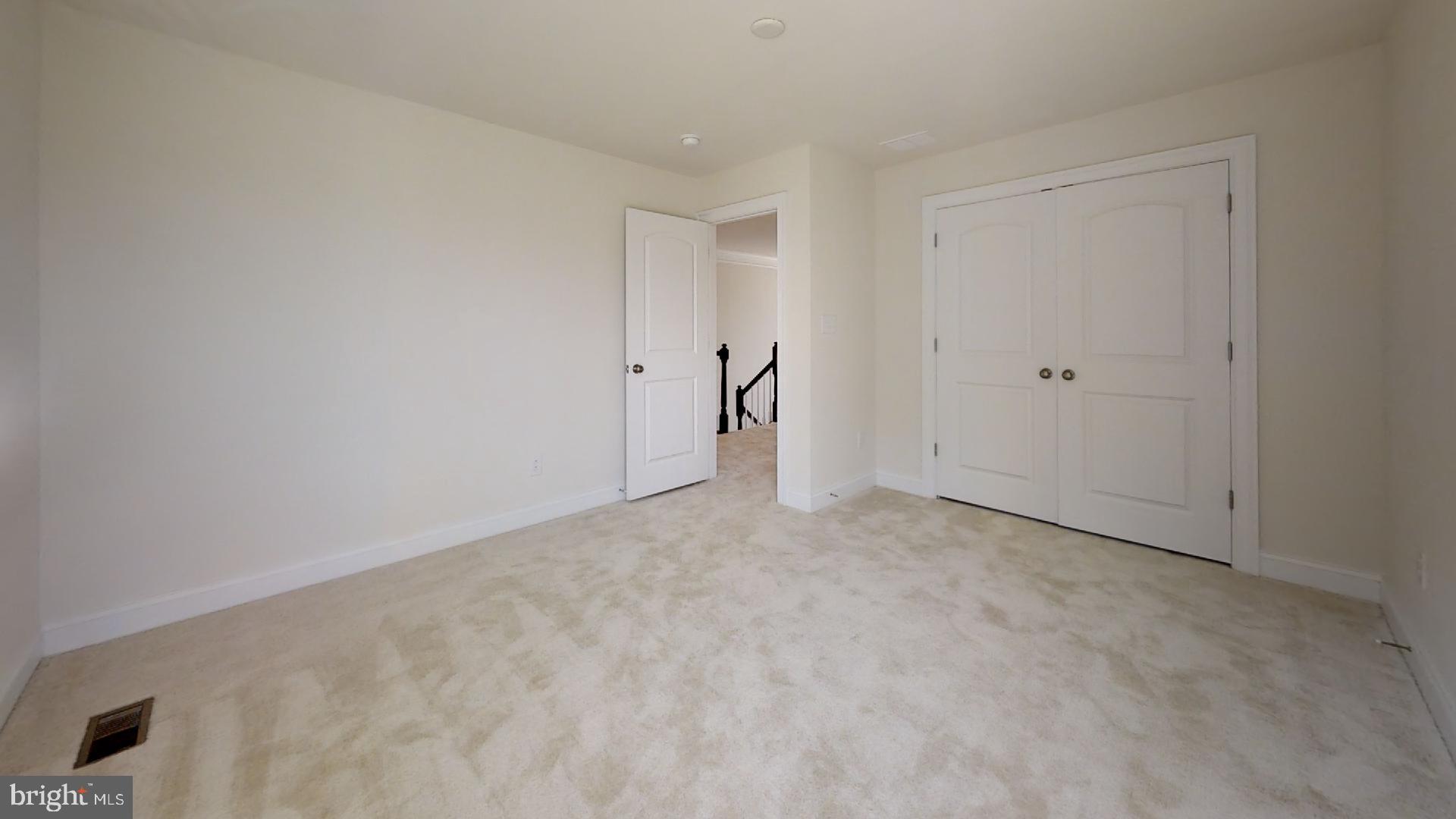 HIDDEN BROOK - Residential
