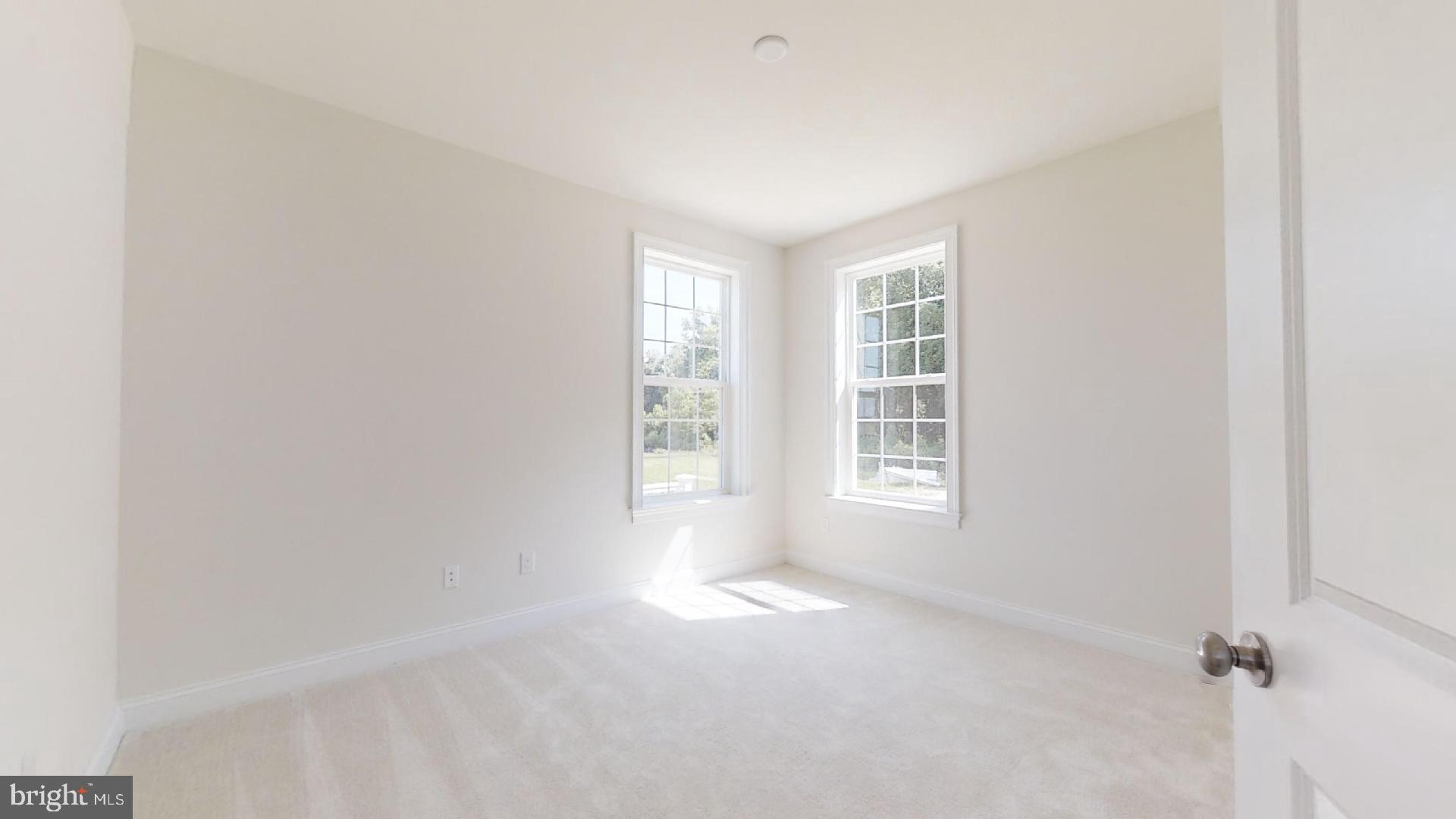 HIDDEN BROOK - Residential