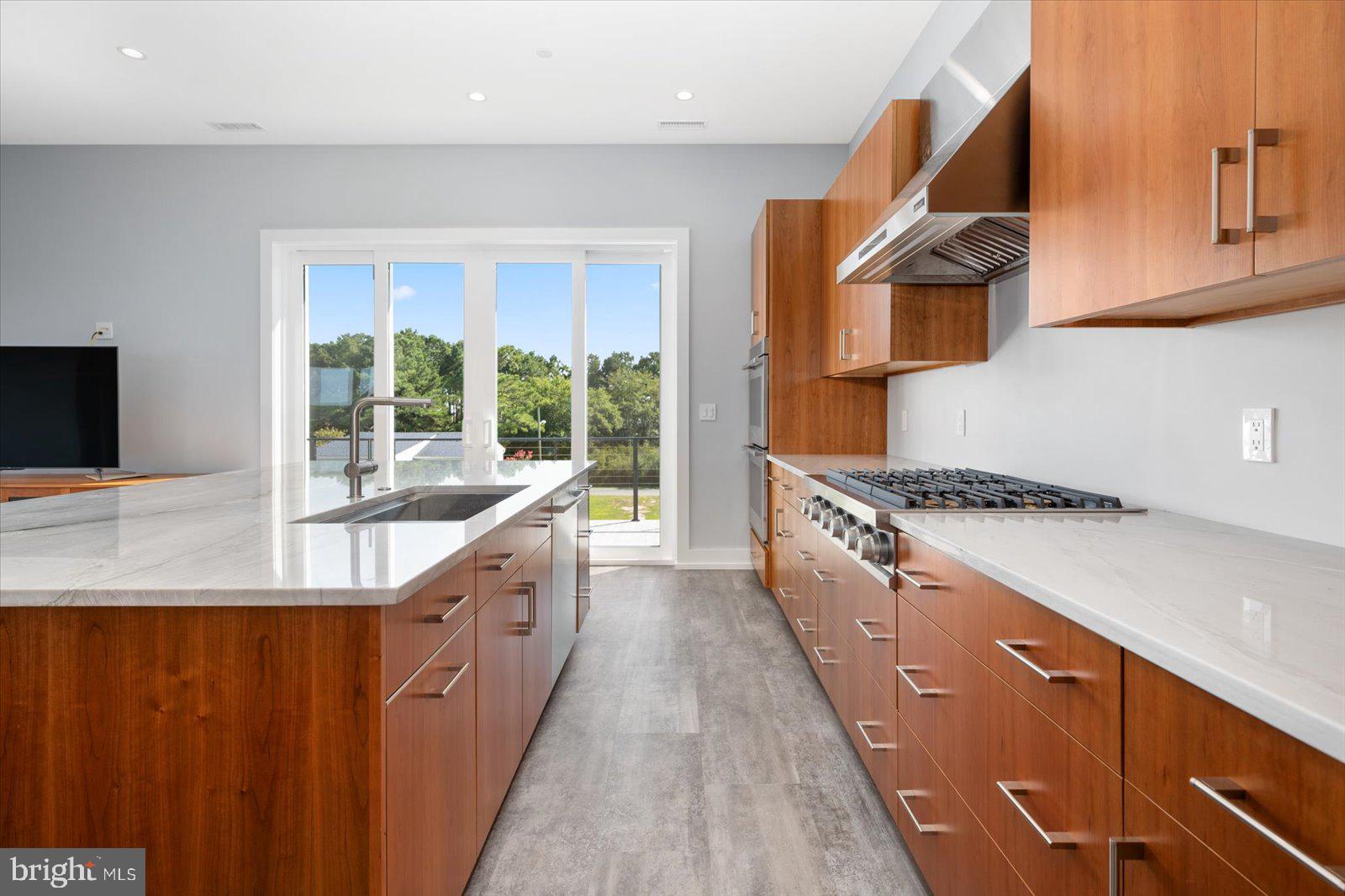 SNUG HARBOR - Residential