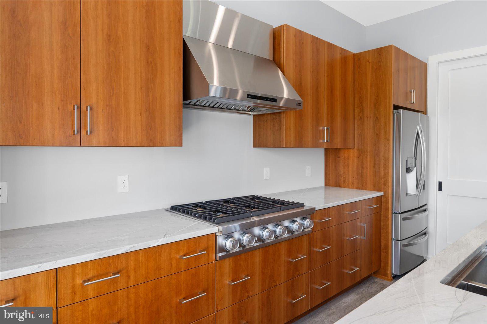 SNUG HARBOR - Residential