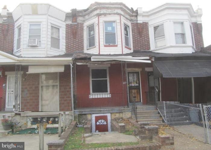 Opportunity awaits in this three bedroom, one bathroom  .Not habitable, possible mold present.  No interior access due to condition.
